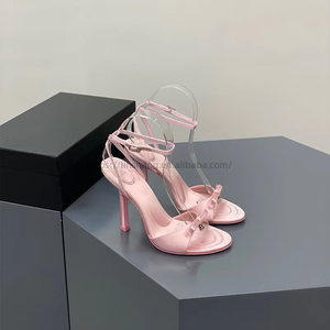 Vente en gros usine : Sandales d'été à talons hauts pour femmes, à bout pointu, rouge rosé, ajourées et à talon cheville, style mode - Product Image 1