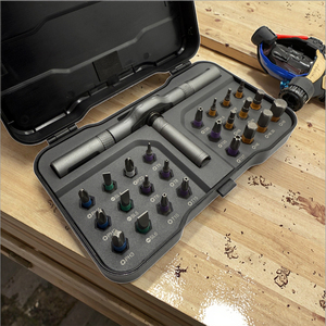 Set di <span class=keywords><strong>Cacciaviti</strong></span> a Cricchetto Multifunzione Professionale 24 in 1 con Punte in Acciaio OEM <span class=keywords><strong>Mini</strong></span> <span class=keywords><strong>Kit</strong></span> di Riparazione per PC e Uso Domestico - Product Image 5