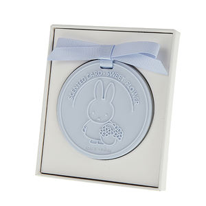 Profitez de la fraîcheur quotidienne : le pot-pourri le plus populaire de Corée, <span class=keywords><strong>carte</strong></span> parfumée en plastique, désodorisant de voiture suspendu personnalisé et économique - Product Image 1