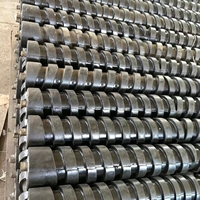 Tambour de convoyeur et rouleau de renvoi à gorge spirale robustes, résistants à la chaleur et recouverts de caoutchouc pour convoyeur à bande minier