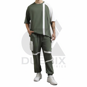 Ensemble de survêtements à manches longues pour hommes pour la course à pied et le sport Vente en gros Personnalisé Nouveau style de survêtement pour hommes de haute qualité - Product Image 1