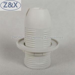 Precio de proveedor de fábrica E14 Snap-fit Roscado Impermeable Portalámparas Enchufe de lámpara al aire libre con anillo de bloqueo - Product Image 2