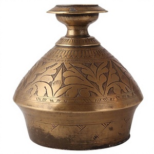 Base de Cachimba de Latón Antiguo Hecha a Mano, Base de Agua Tradicional Grabada, Base Decorativa para Pipa, Decoración del Hogar, Artículo de Regalo - Product Image 3