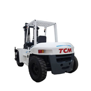 Chariot élévateur diesel d'occasion TCM FD80 d'origine japonaise, 8 tonnes, avec déplaceur latéral hydraulique, pneus pleins – Efficace, puissant et économique - Product Image 1