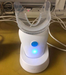 Kit Professionale Multiuso per lo Sbiancamento dei Denti, Uso Domestico/Ufficio/Clinica, LED Super Luminoso, Certificato CE, Trattamento di 50 Minuti - Product Image 3