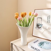 Vase en céramique de style nordique néoclassique, ornement créatif semi-artisanal pour arrangement floral artificiel, salon, luxe léger