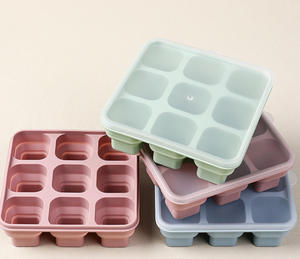 BUYUER Bandeja de silicona plegable para cubitos de hielo con tapa - Molde de hielo de 9 celdas de fácil desmolde con cubierta de PP, apilable y que ahorra espacio - Product Image 6