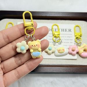" Chenxi Original "   Porte-monnaie mignon et adorable Butter Bear, porte-clés anti-perte avec pendentif fleur pour cartable - Product Image 3