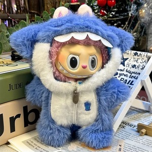 ชุดเสื้อผ้า2ชิ้นของ Labubu ดีไซน์หรูหราพร้อมหมวกทรงถัง - Product Image 5
