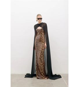 שמלת שני חלקים ארוכה, קמיסול עם חרוזים בהדפס נמר סקסי, וגלימת שיפון, שבעה צבעים, רמדאן 2026 - Product Image 1