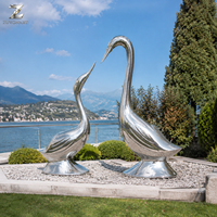 Spiegelpolierte Edelstahl-Gans-Skulptur für Außenbereich Polierte Metall-Vogelstatue für Garten Rasen Villa Hotel Landschaftsdekoration