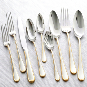 Elegante Juego de Cubiertos de Acero Inoxidable con Acabado Dorado Espejo, Aptos para Lavavajillas, Utensilios para Servicio de Bodas - Product Image 1