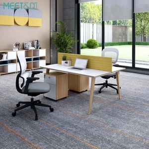 Modern 4-Person Office Cubicle <b>Workstation</b> <b>Desk</b> with Convertible Chair Free OEM ODM Modular <b>Workstation</b> - Product Image 2
