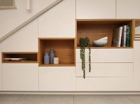 Armoire de rangement sous escalier sur mesure avec tiroirs et portes – Meuble gain de place pour maisons modernes