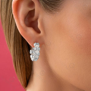 Bague éternelle en argent 925 Gemnel avec diamant taille émeraude et colliers à maillons en chaîne trombone, boucles d'oreilles créoles épaisses - Product Image 3