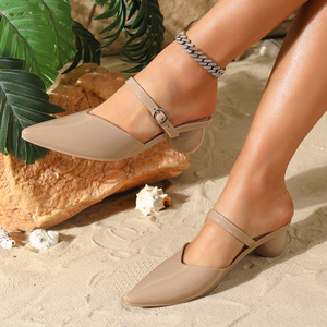 Chaussures de soirée élégantes et abordables Xuanhui, à bout pointu, talon unique, pour femmes, décontractées, noires, brillantes, en PVC, style pantoufles de plage - Product Image 5