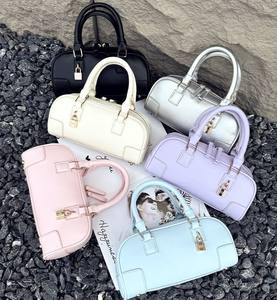 Yiwu fabbrica grossisti <span class=keywords><strong>Online</strong></span> 2025 donne colori pastello borse primavera estate da donna borse a tracolla da ragazza vendita di borse alla moda caldo - Product Image 1