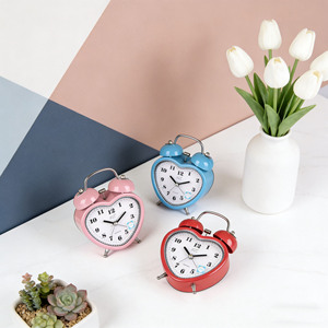 Reloj <span class=keywords><strong>Despertador</strong></span> de Escritorio con Forma de Corazón de Cuarzo para Niños, Reloj <span class=keywords><strong>Despertador</strong></span> Mini Silencioso Ultrafuerte - Product Image 4