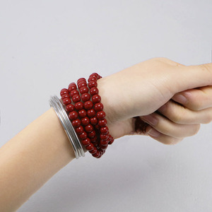 خرز دائري بلون أحمر مرجاني بحجم 4-10 مم بأسعار الجملة لصناعة القلائد - Product Image 6