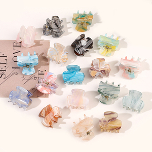 Accesorios para el cabello pequeños acrílicos personalizados para niños Fashionmini pinzas para el pelo de bebé pinzas de tiburón de 3cm pinza para el cabello Haarklammer - Product Image 1