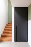 Porte intérieure en bois plaqué bois blanc pour chambre à coucher, porte invisible sans cadre en bois et aluminium