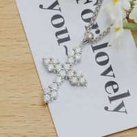 Collier pendentif croix en moissanite ronde VVS incolore, en argent sterling 925, bijoux hip-hop glacés, certifié par une tierce partie, tendance