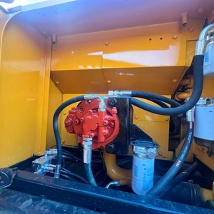 รถขุดตีนตะขาบฮุนไดมือสอง ขนาด 22 ตัน สำหรับงานวิศวกรรม นำเข้าแท้ ทรงพลัง สีเดิมจากโรงงาน - Product Image 2