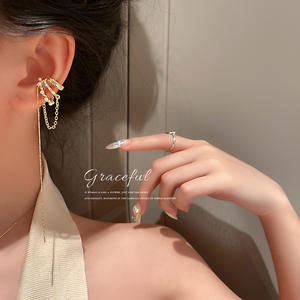 <span class=keywords><strong>TikTok</strong></span> vente chaude perle chaîne oreille pince boucles d'oreilles Non percé oreille manchettes bijoux boucles d'oreilles pour les femmes - Product Image 3