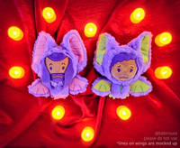 Porte-clés en peluche surprise, styles aléatoires personnalisés, poupée en peluche de 10 cm, dessin animé, anime, Halloween, chauve-souris colorée, pendentif en peluche rembourré