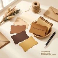 Carte vierge brunâtre à bords dentelés et estampage à chaud, personnalisable à la main, carte de vœux DIY, note de bénédiction minimaliste vintage en papier kraft