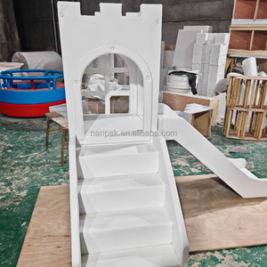 Équipement de jeu tout-en-un intérieur/extérieur, château de jeu souple pour enfants avec fenêtre visible, tunnel et toboggan pour fêtes, événements, cafés, centres commerciaux - Product Image 2