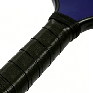 Paleta de Pickleball para Adultos V560, Duradera, de Alto Rendimiento, Resistente al Desgaste, Ligera, Ergonómica, Portátil, de Alta Calidad, Aprobada por la USAP - Product Image 3