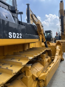 รถดันดินตีนตะขาบ Shantui SD22 สีเหลือง รุ่น SD22 พร้อมชิ้นส่วนเครื่องยนต์หลัก รถดันดิน Shantui SD 32 คุณภาพสูง - Product Image 5