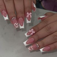 Faux ongles français faits main transfrontaliers, vente en gros, 24 pièces, longueur moyenne, motifs cœur et nœud papillon, autocollants pour ongles