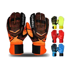 Factory Wholesale Soccer Goalkeeper Gloves Professional Thick Latex Soccer Goalie Goal Keeper Gloves