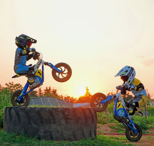 Moto électrique pour enfants <span class=keywords><strong>HUS</strong></span> V1 36V 5.0Ah Autonomie maximale 25Km Vélo électrique Moto électrique pour enfants - Product Image 2