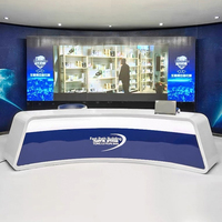 Bureau d'ancrage moderne pour la formation aux actualités Comptoir de bar Bureau d'accueil Bureau de diffusion en direct Diffusion de médias TV Bureau MDF Bâtiment scolaire