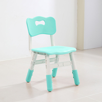 Meubles de conception moderne multicolores bon marché Activité pour enfants Table en plastique réglable 60*60cm 4 chaises