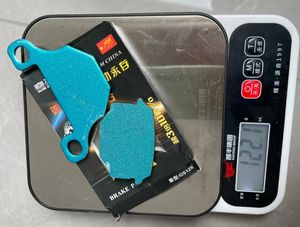 Plaquettes de frein à <span class=keywords><strong>disque</strong></span> pour véhicule électrique de haute qualité à bas <span class=keywords><strong>prix</strong></span>, pour <span class=keywords><strong>moto</strong></span>, freinage fluide, blocs de frein sans poussière - Product Image 4