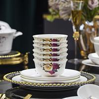 Elegantes Klassisches Roségold-Rand Porzellan-Geschirrset Florales Keramik-Tafelservice für Zuhause Bankett Hochzeit Geschenk Spülmaschinen- und Ofenfest