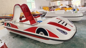 Bote a <span class=keywords><strong>Pedales</strong></span> <span class=keywords><strong>de</strong></span> Fibra <span class=keywords><strong>de</strong></span> Vidrio Waterplay Crafts, Inspirado en un Auto Deportivo, <span class=keywords><strong>con</strong></span> Tobogán para 4 Personas, para Uso en Lagos - Product Image 3