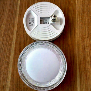 Plafonnier LED moderne UFO 20W avec driver DOB, puces 2835, 1700lm, AC100V-265V, couvercle opale PP, culot E27, ABS, CRI élevé 90, 20000 heures - Product Image 1