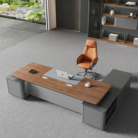Bureau de direction moderne et luxueux, grand bureau en bois pour PDG avec tiroirs de rangement, mobilier de bureau haut de gamme