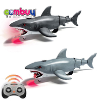 Jouets télécommandés animaux de simulation avec son et pulvérisation, requins nageurs RC