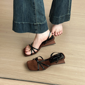 Sandalias de tacón fino con punta cuadrada y sin talón, estilo francés elegante, versátiles, para mujer, verano 2026 - Product Image 4