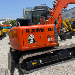 รถขุดฮิตาชิ ZX80 มือสองพร้อมเครื่องยนต์คัมมินส์ |   รถขุดไฮดรอลิก 8 ตัน |   นำเข้าจากญี่ปุ่น |   เชื่อถือได้และทรงพลัง - Product Image 1