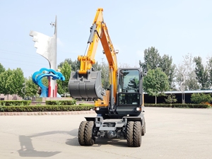 Excavatrice sur chenilles robuste 3365LC-9C, moteur Cummins 241 kW, capacité 34 000 kg, godet de 1,7 m, garantie 1 an, système entièrement hydraulique - Product Image 4