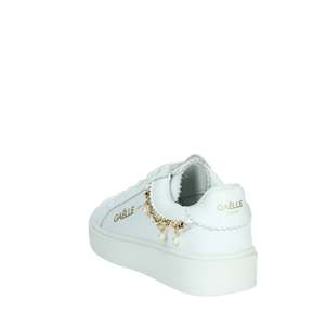 Sneakers Gaelle Paris Bianco per Ragazze, Scarpe Basse in Pelle Bianca con Dettaglio Catena - Product Image 2