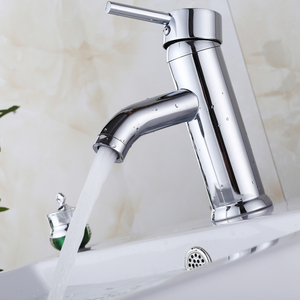 VENTE FLASH Robinet <span class=keywords><strong>de</strong></span> lavabo monocommande en laiton chromé, Robinet <span class=keywords><strong>de</strong></span> toilette durable, Robinet d'eau <span class=keywords><strong>de</strong></span> salle <span class=keywords><strong>de</strong></span> bain au design moderne, Bon prix - Product Image 1