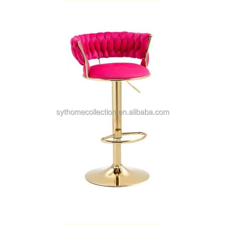 Pieds rose rouge doré